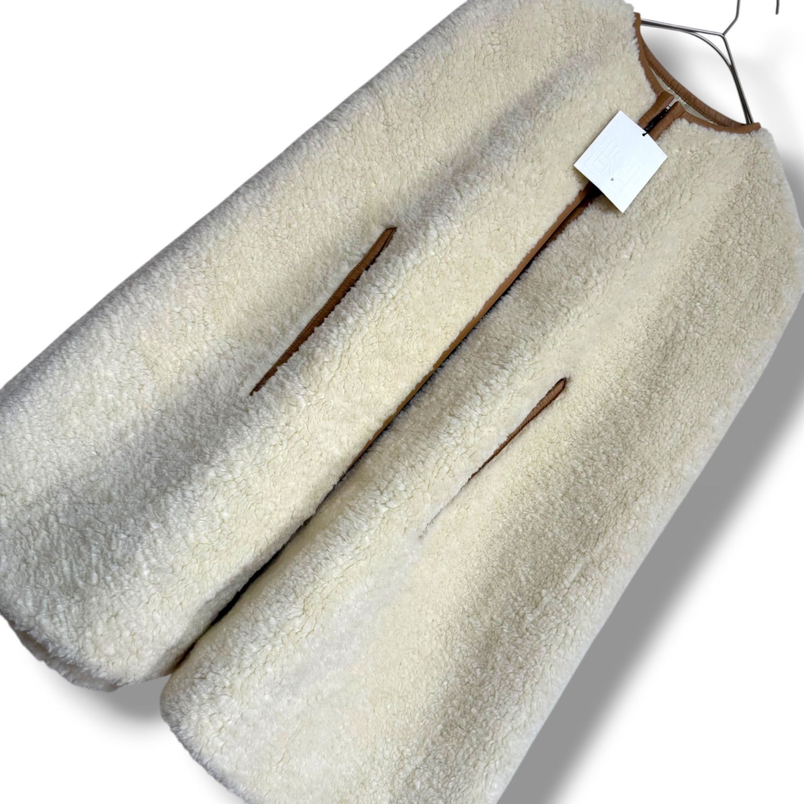 タグ付属 TOTEME ボアポンチョ バージンウールブレンド生地 ラムレザー使用