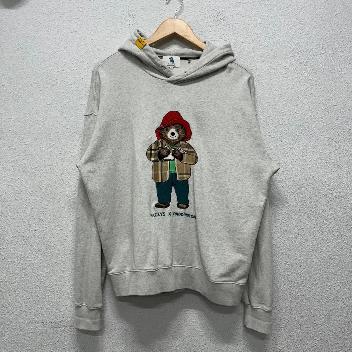 95 HAZZYS ダウンメンズ グレー CHECKクマ 刺繍 WHO Tシャツ N5483