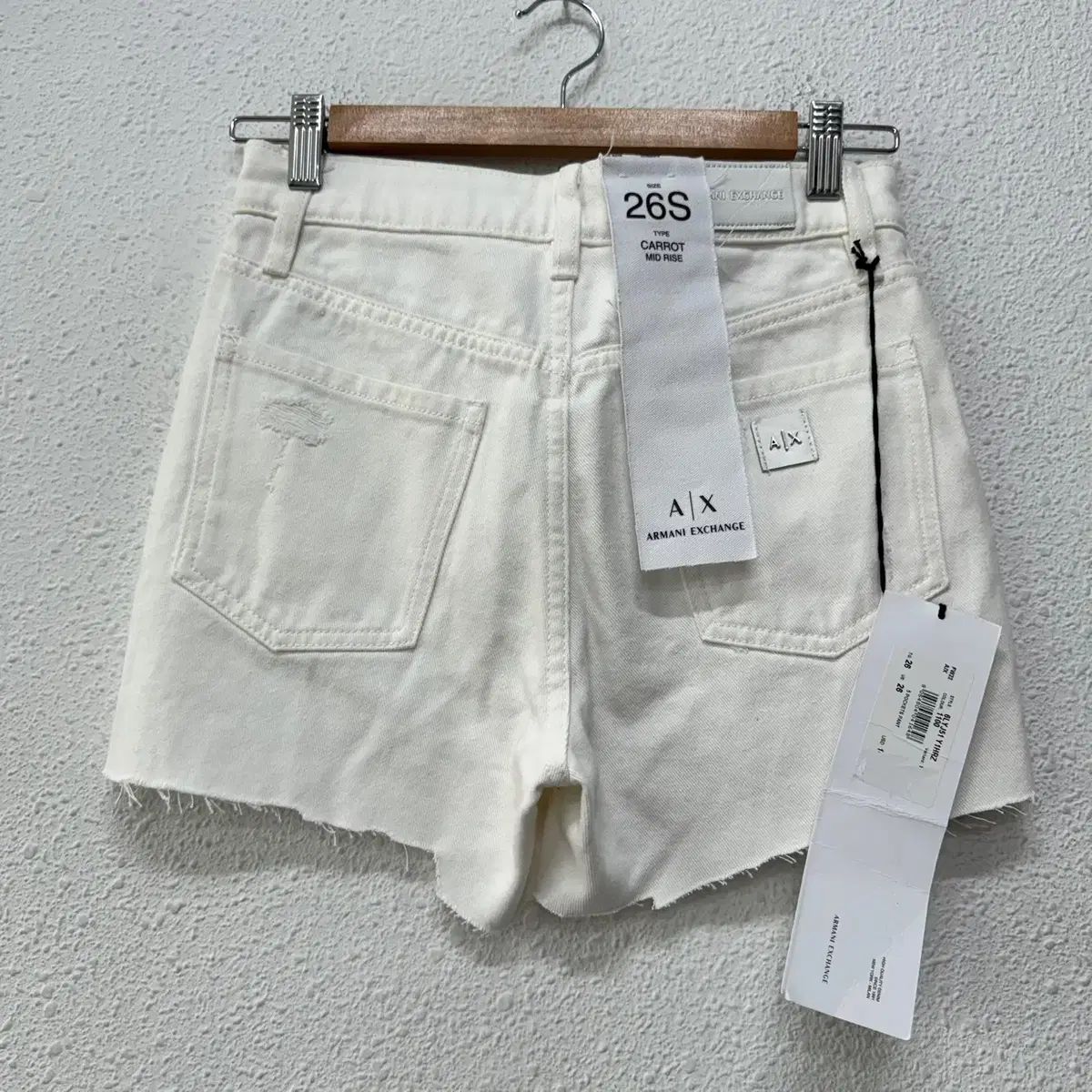 26 アルマーニ レディース ホワイトデニム ウォッシュ パンツ ハーフパンツ N5580