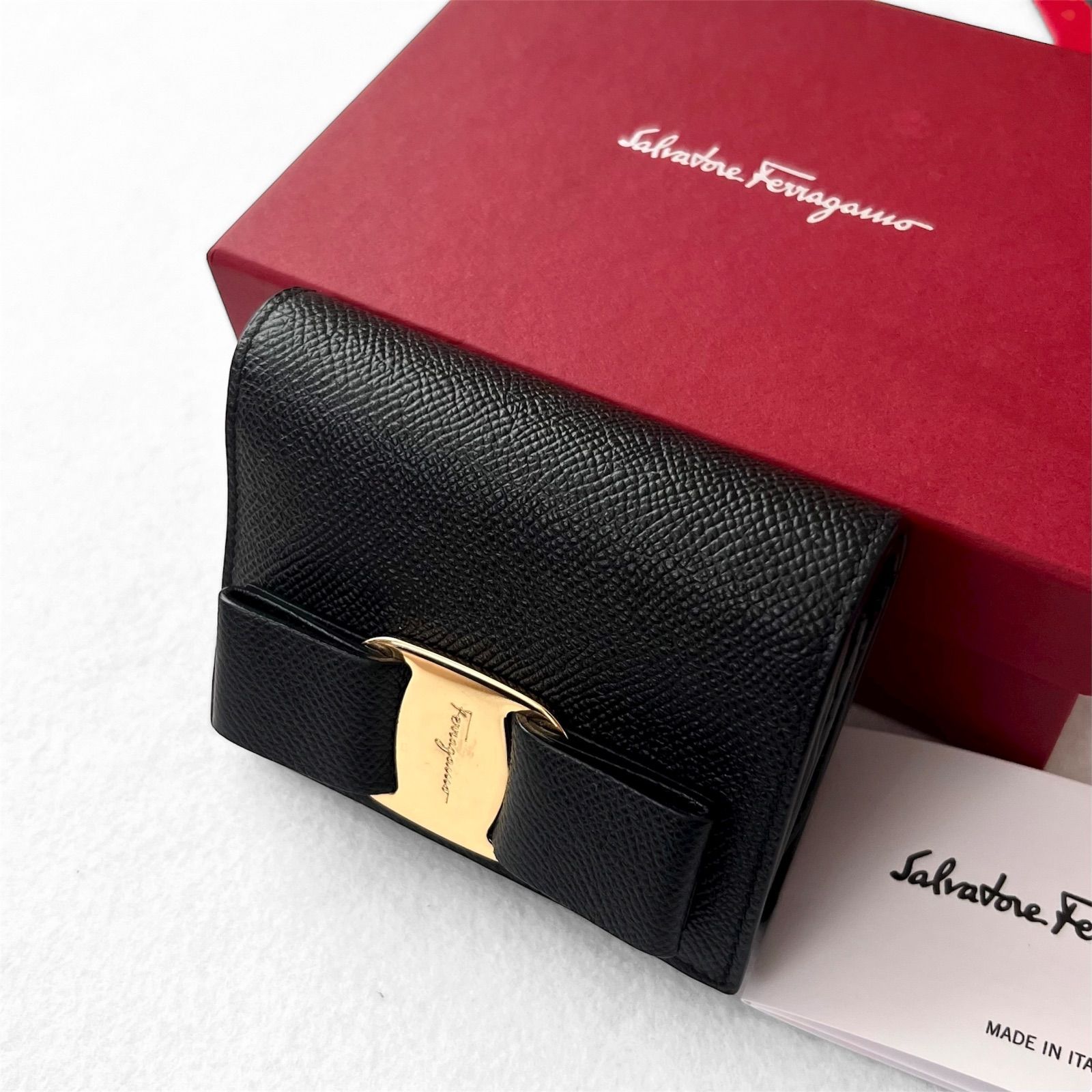 サルヴァトーレフェラガモ ブラック