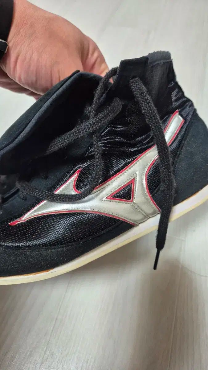 ミズノ フィニッシャー ボクシング シューズ ローカット ミドルカット