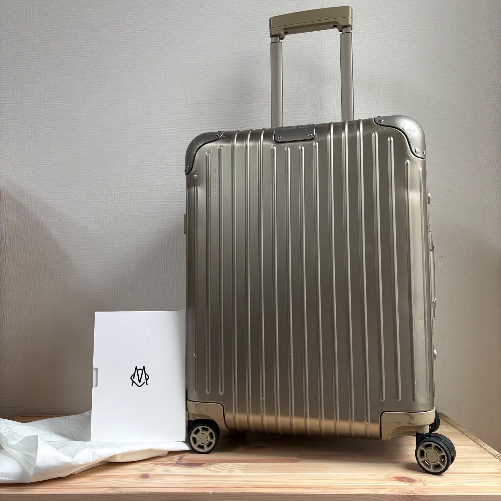 RIMOWA ORIGINAL CABIN PLUS 49L 4輪 リモワ オリジナルキャビン プラス キャリーケース ゴールド