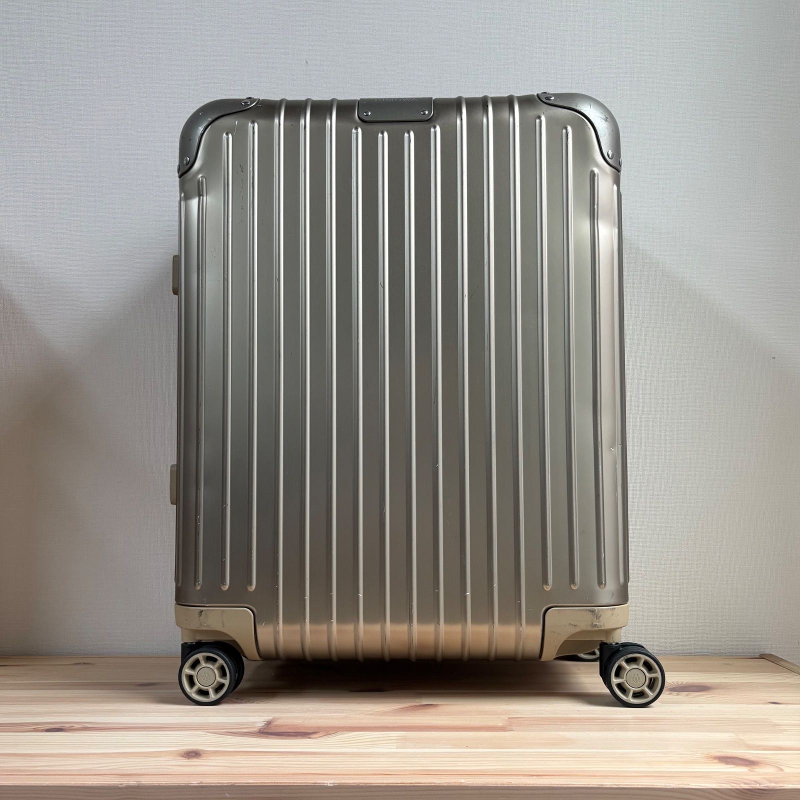 RIMOWA ORIGINAL CABIN PLUS 49L 4輪 リモワ オリジナルキャビン プラス キャリーケース ゴールド