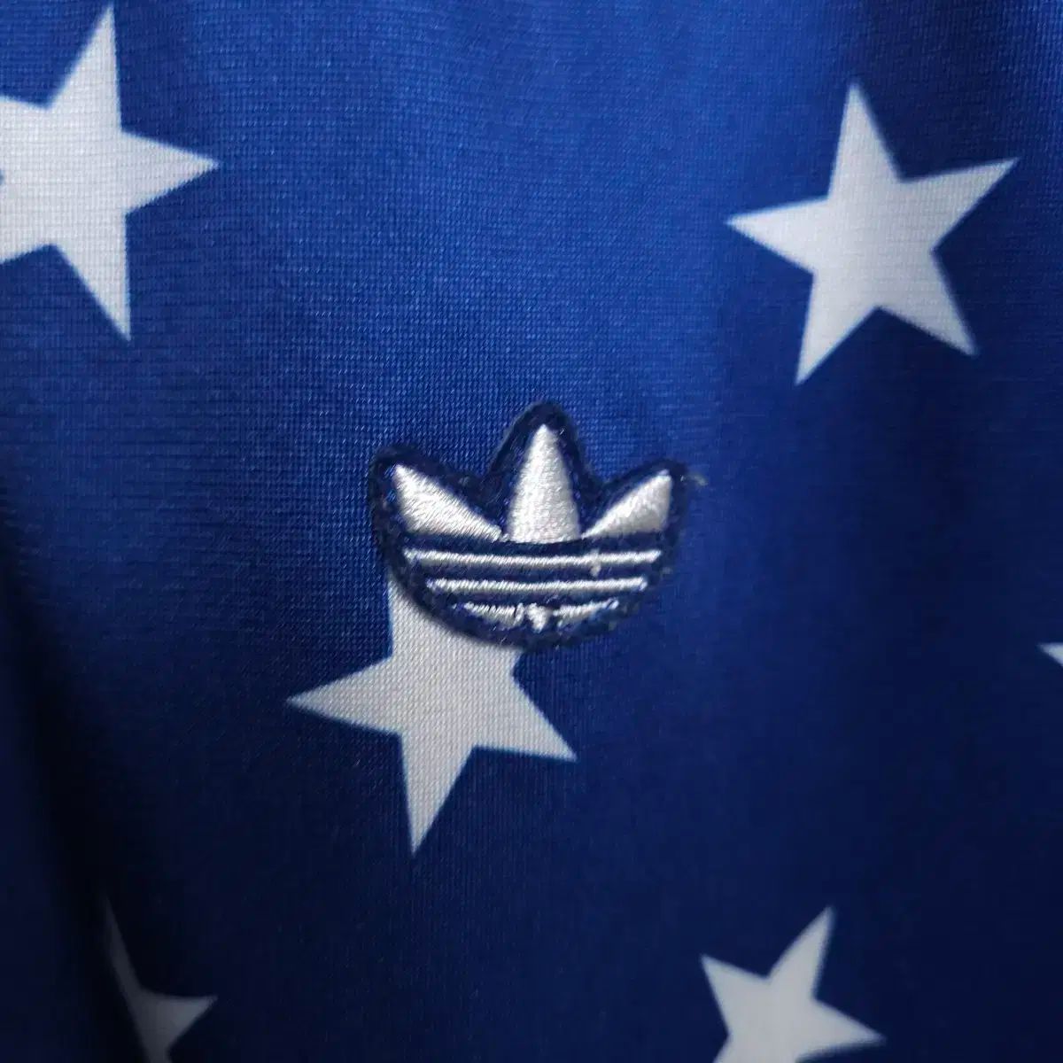 アディダス ジェレミースコット