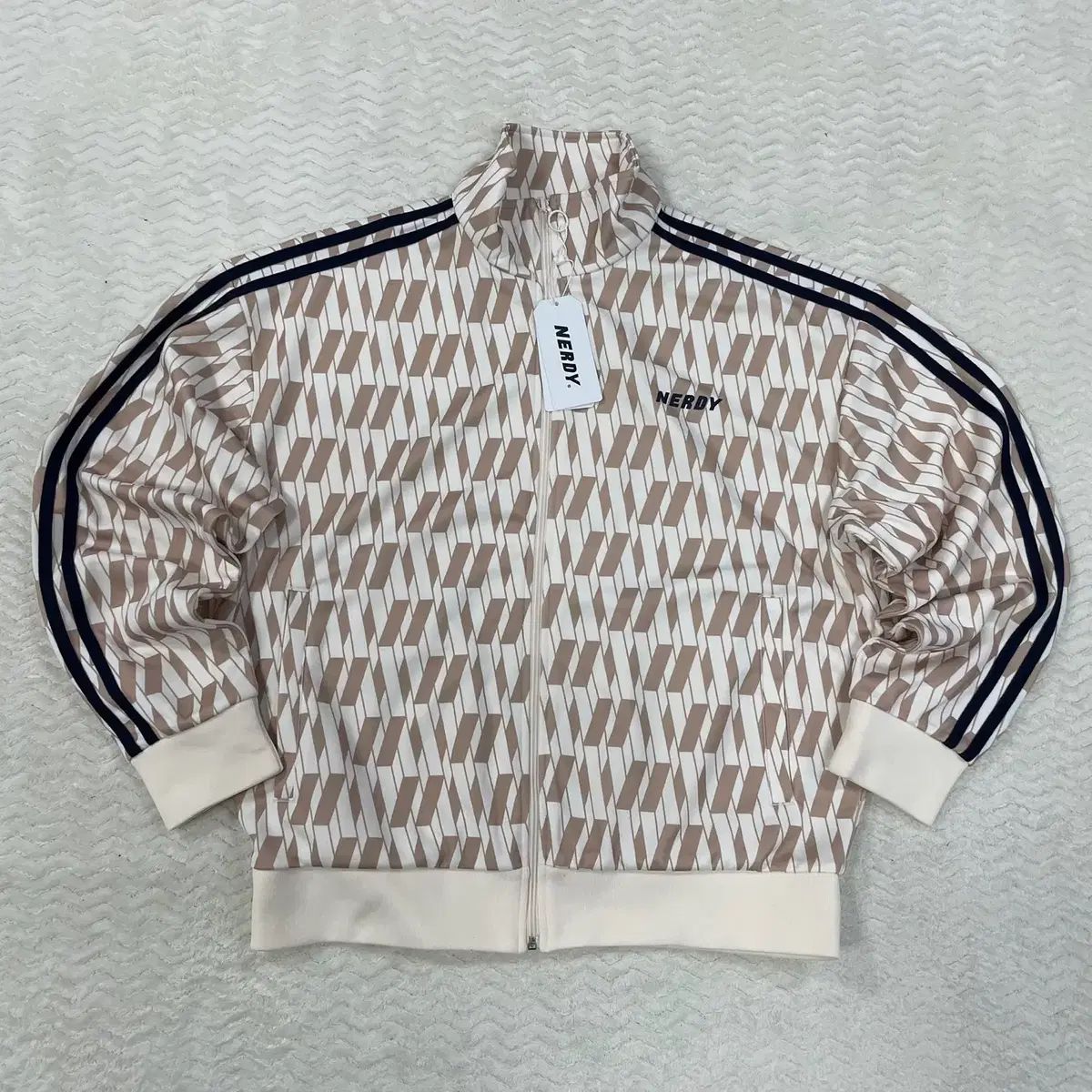 M 新品 ノルディ シンボルパータン トラックジャージ ジップアップ ジャージ N4908