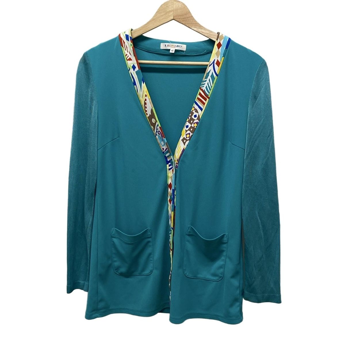 近年美品　LEONARD レオナール　レーヨン　ニット　カーディガン　40 LEONARD SPORT(レオナールスポーツ) カーディガン サイズ40 M