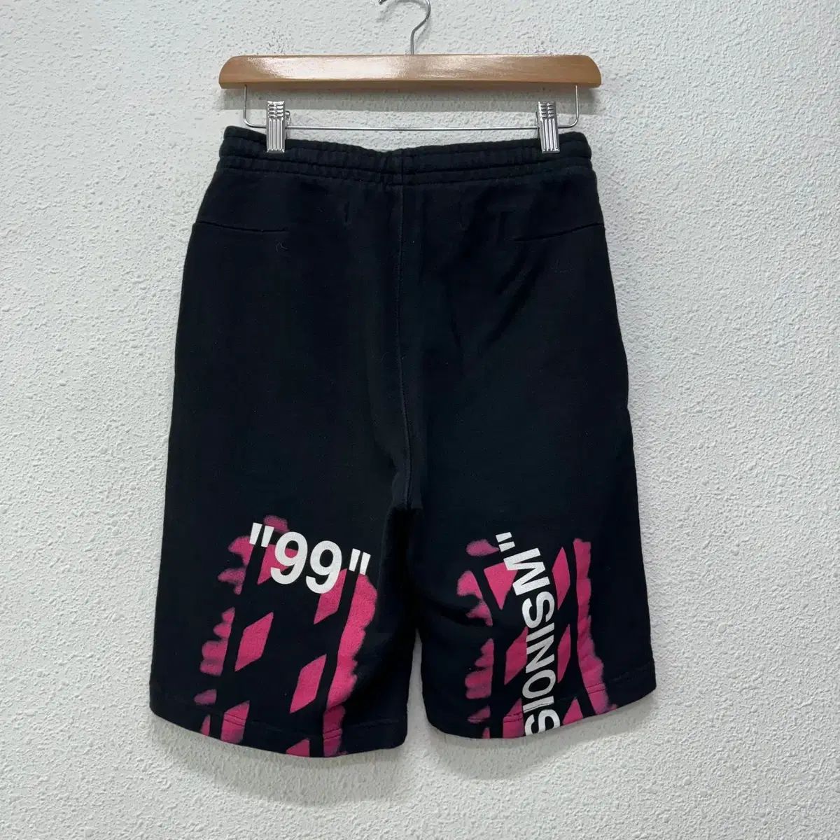 XS オフホワイト メンズ コットン アロー ハーフパンツ N 5734