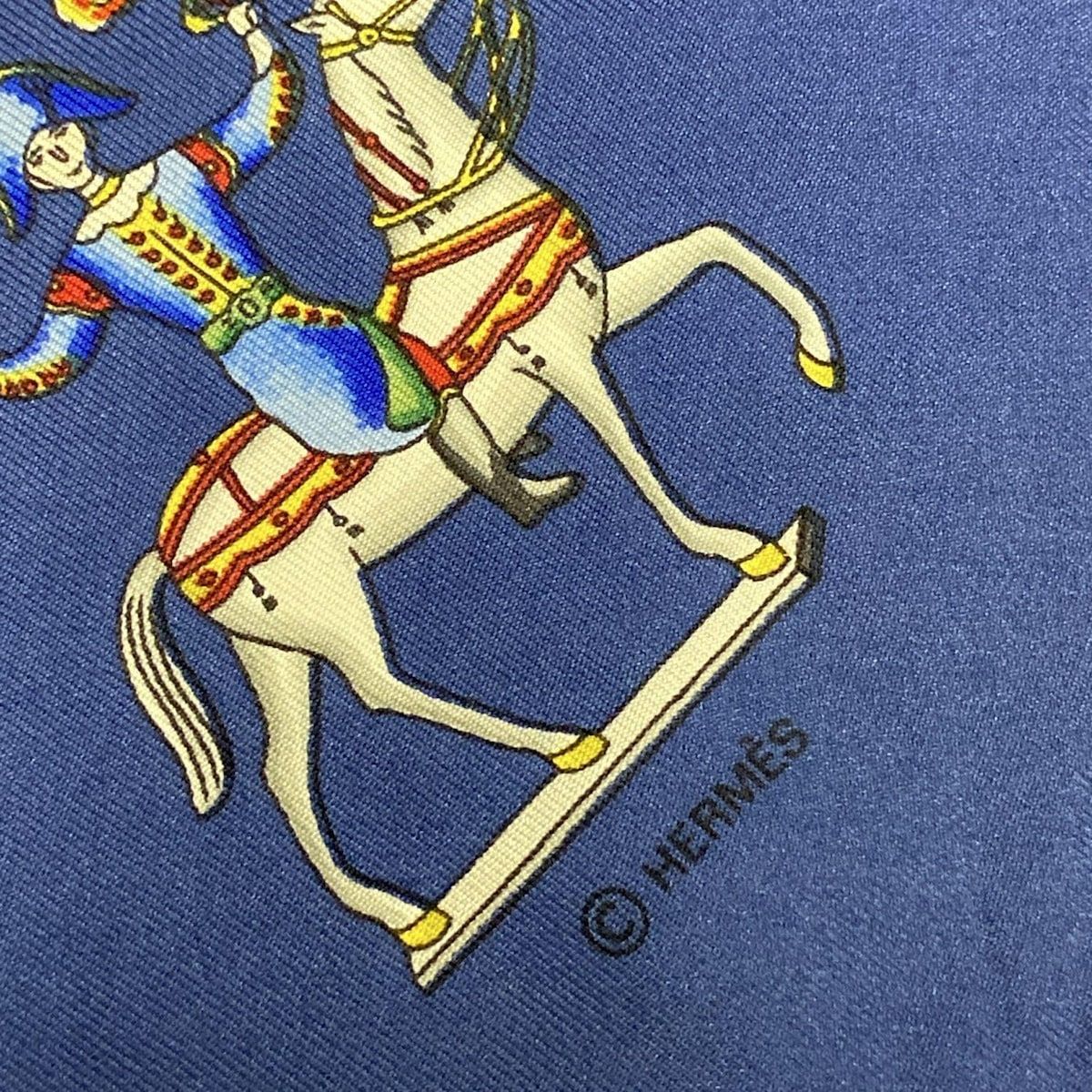 HERMES エルメス スカーフ カレ90 イエロー×ネイビー×マルチ LES ARTIFICIERS