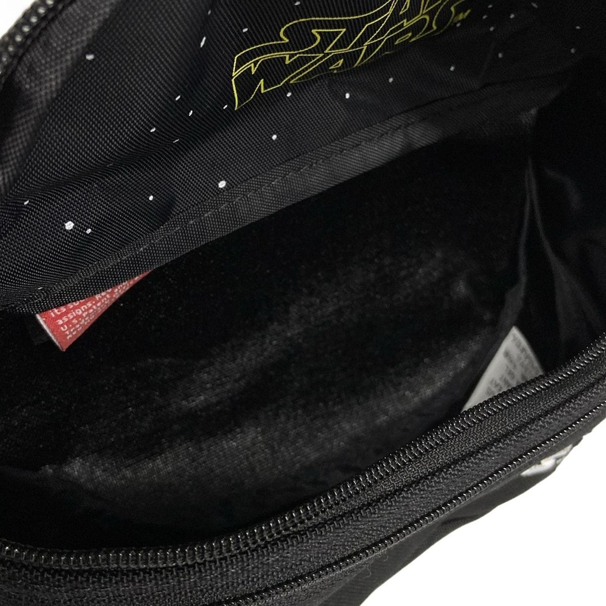 ウエストポーチ -