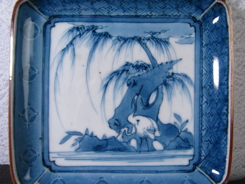 藍九谷 柳下白鷺文隅落とし角皿 幅 12.2cm 江戸前期 古伊万里染付 25k005