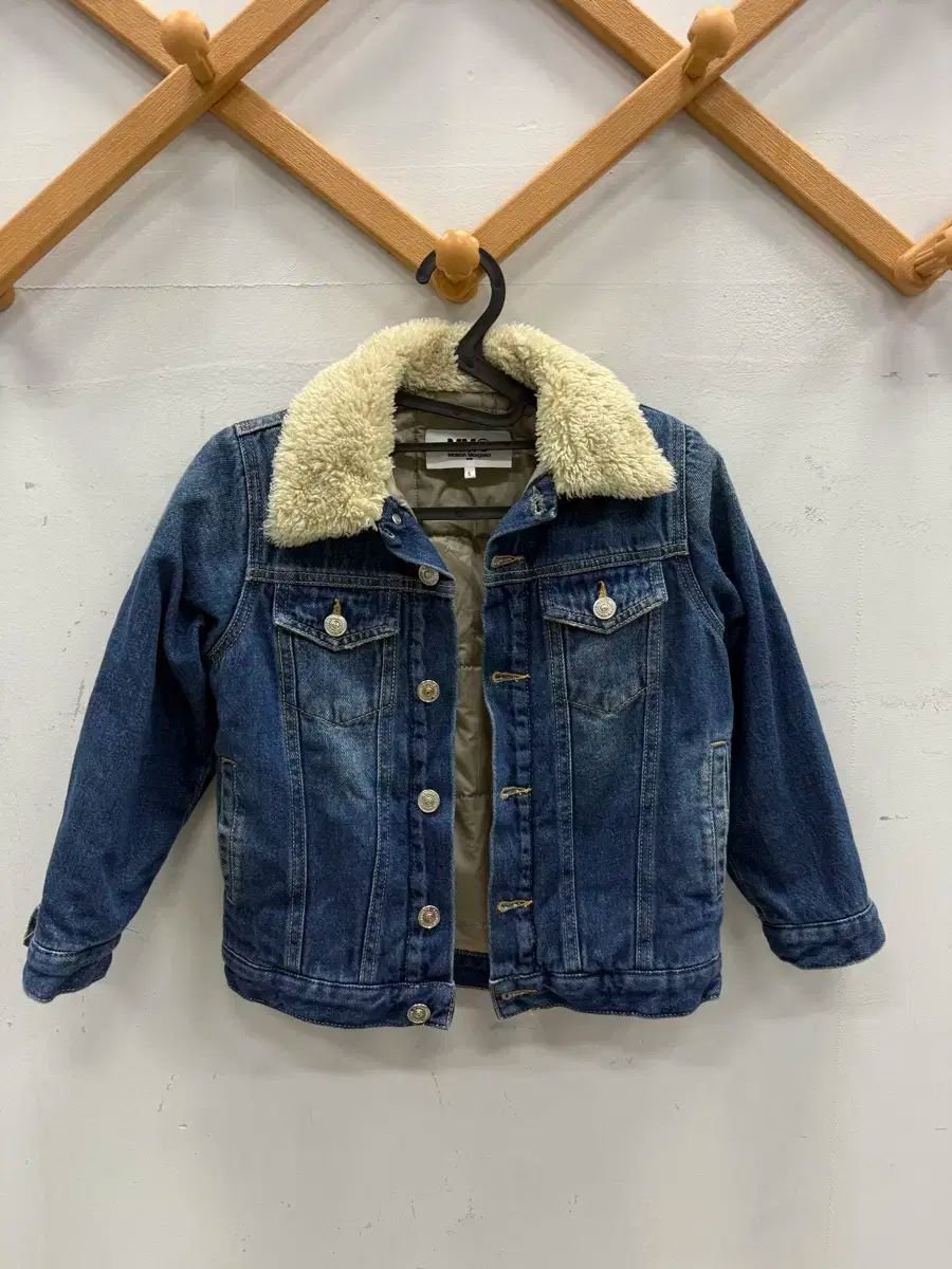 店舗のリピーター率100 ％! メゾンマルジェラ キッズ デニムジャケット 6歳用