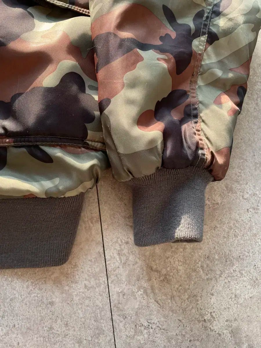 カモフラージュ フライトジャケット