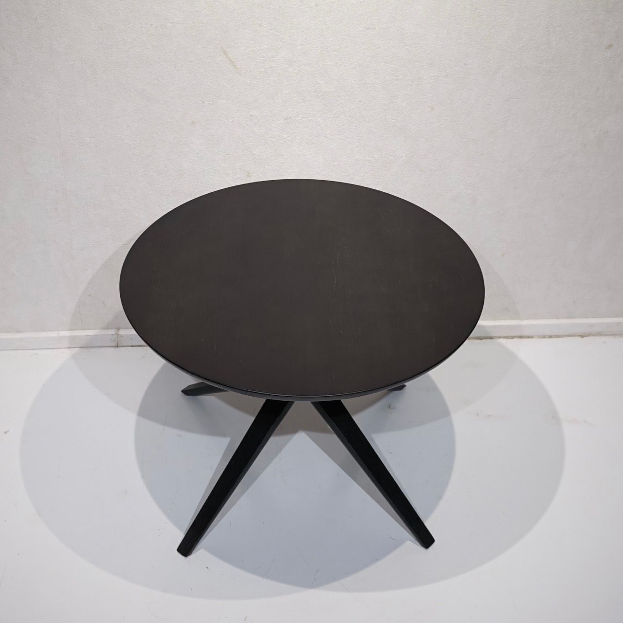 Karimoku New Standard カリモクニュー SCOUT BISTRO LOW TABLE スカウト ビストロ ローテーブル センターテーブル コーヒーテーブル 木製 テーブル ブラック モダン ミニマル ホテルライク MARWIL-DEMENAGEMENTS_CH
