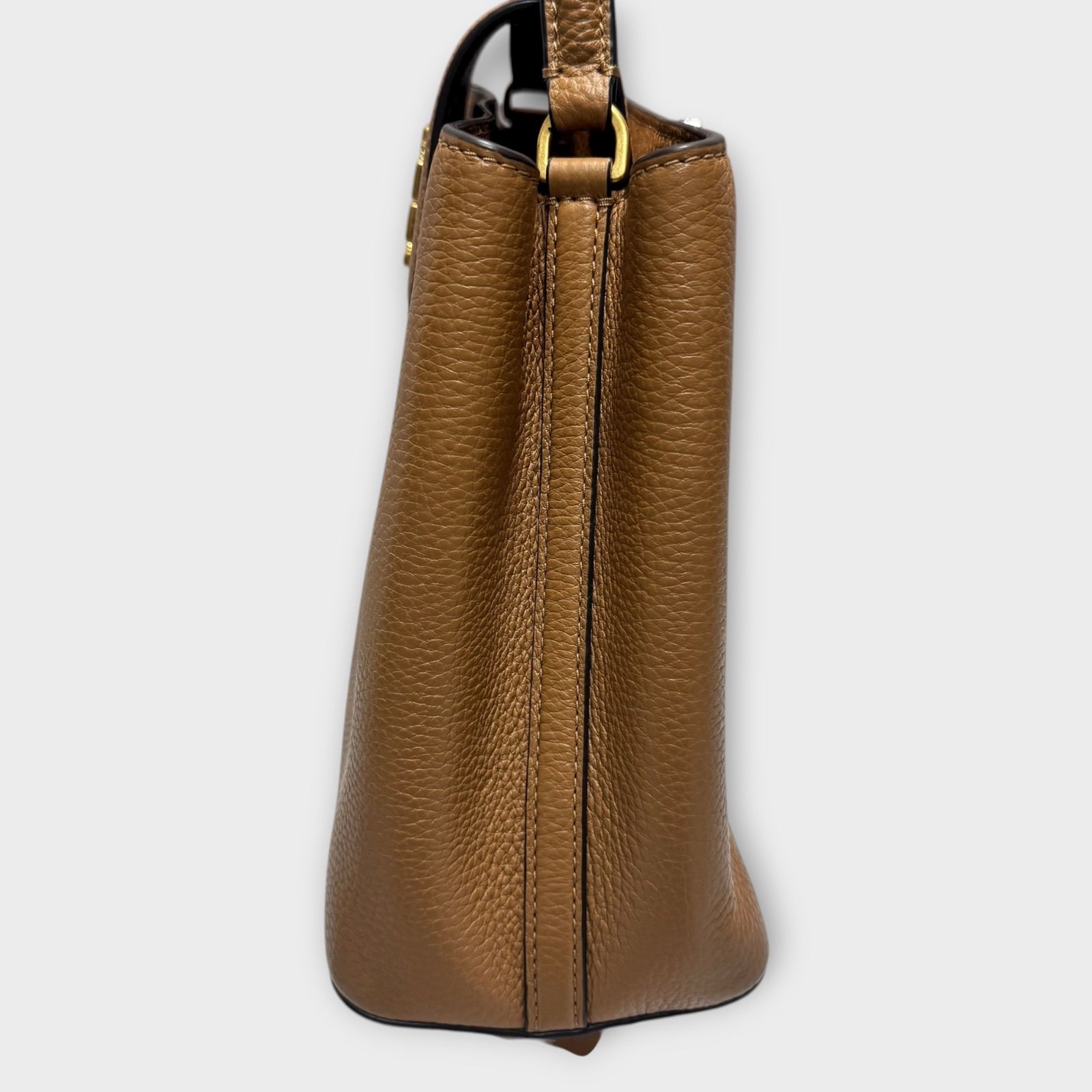 BURCH トリーバーチ