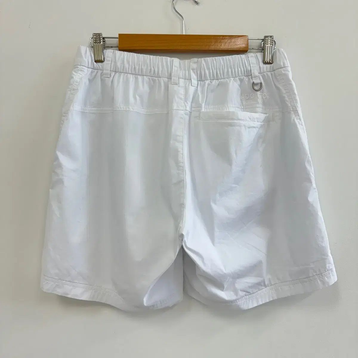 S 新モデル マッドキャトス カントリークラブ メンズ ゴルフ 白 ハーフパンツ N6279 WWW_SMP1DAWEKUDUS_SCH_ID