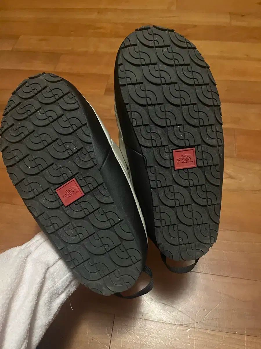  THE NORTH FACE ホワイトレーベル ヌプシ ミュール_OLIVE 240 NS 93 Q 76 サンダル サンダル ミュール