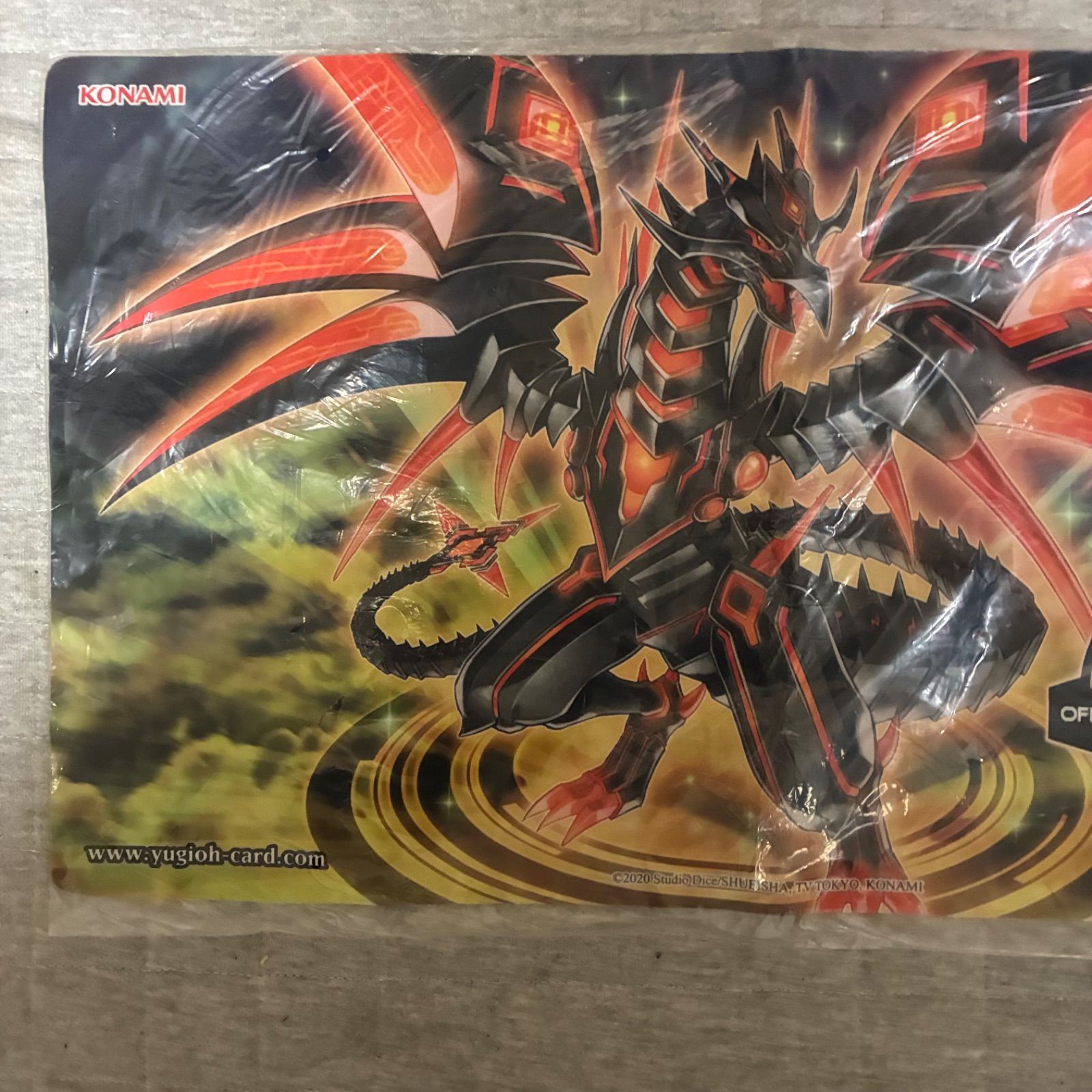 遊戯王 Back to Duel 闇鋼龍ダークネスメタル 海外版 プレイマット