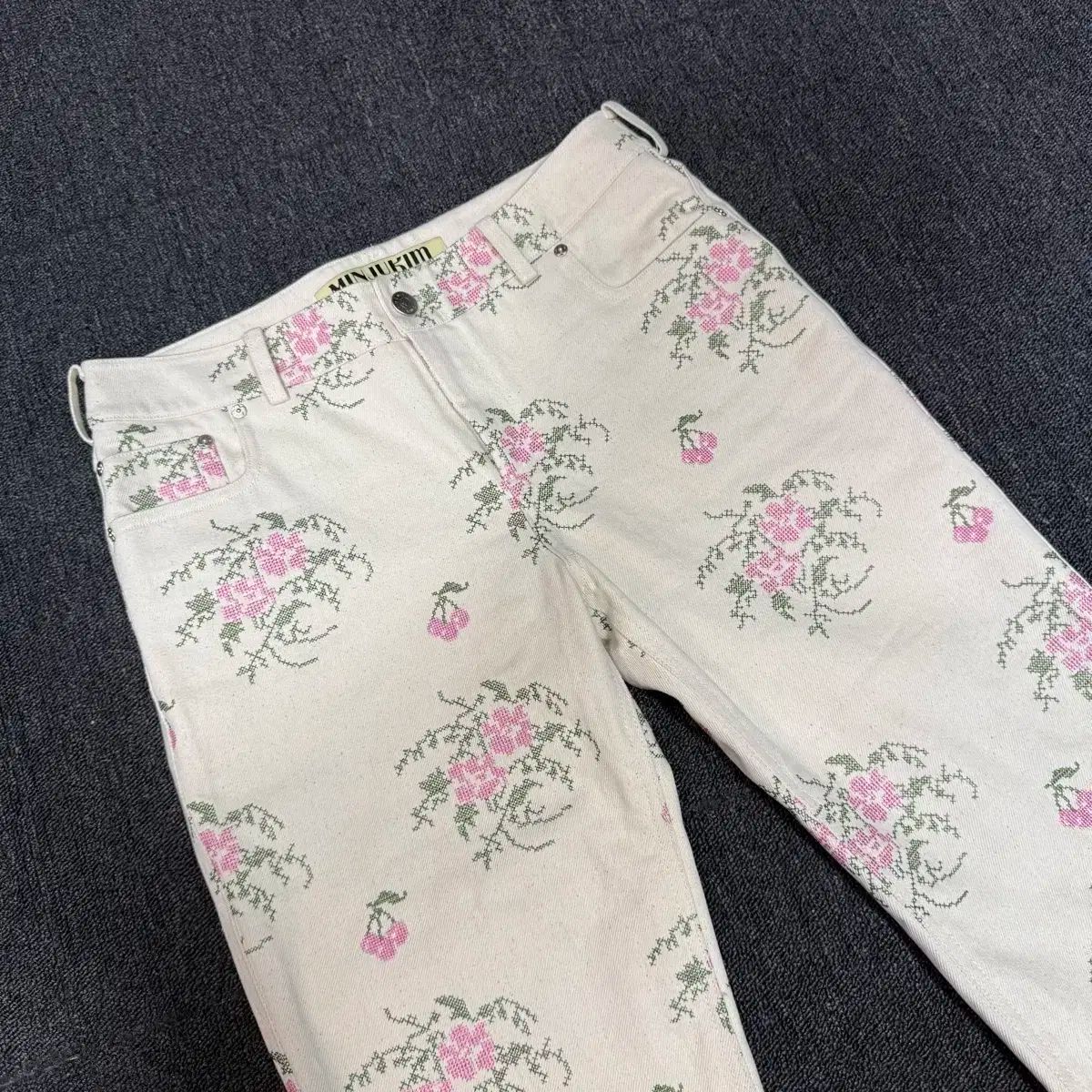 ミンジュキム MINJUKIM 24ss フェアリー フラワー パンツ