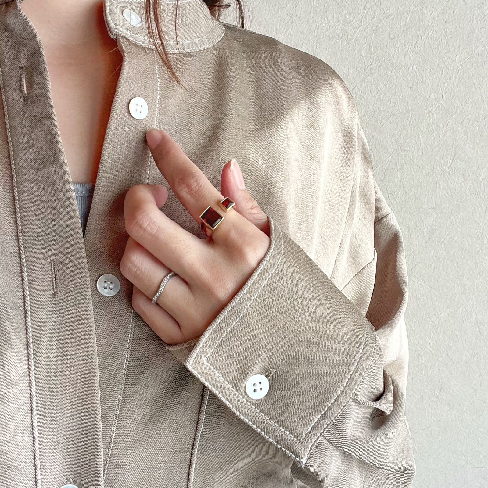 JORIE ガーネットの真紅フォークリング 大粒 1月誕生石