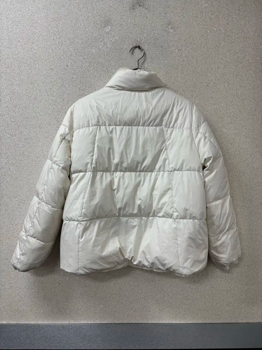 ダウン 染みあり