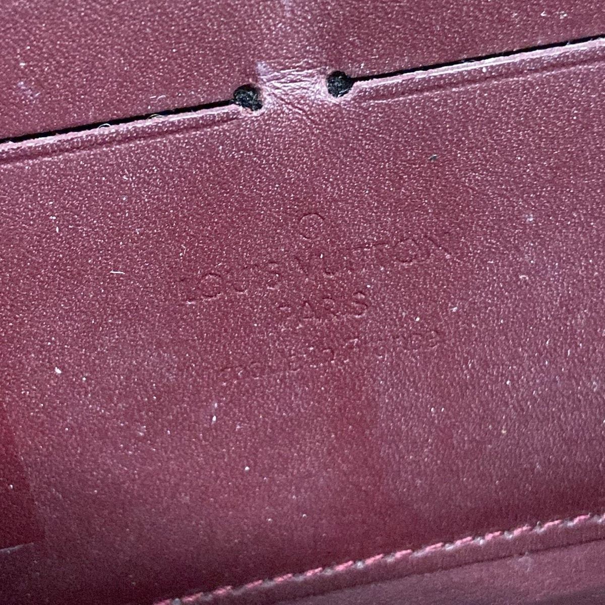 長財布 モノグラムヴェルニ