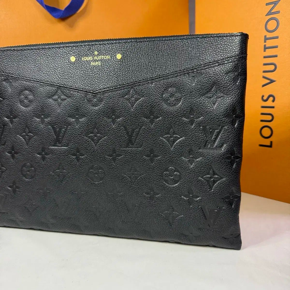 Vuitton ルイヴィトン