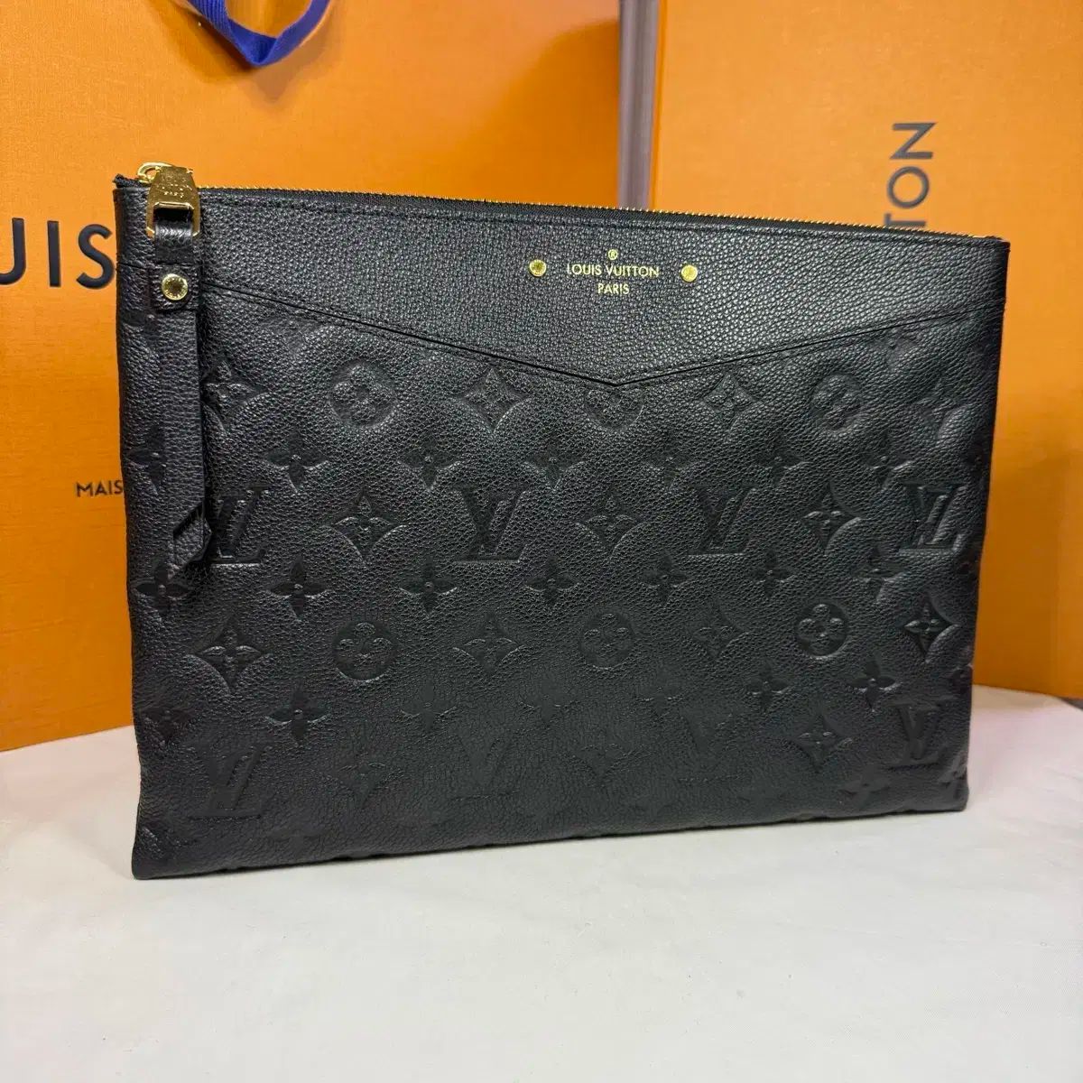 Louis Vuitton ルイヴィトン デイリー ポーチ モノグラム アンブラント ブラック クラッチ M62937