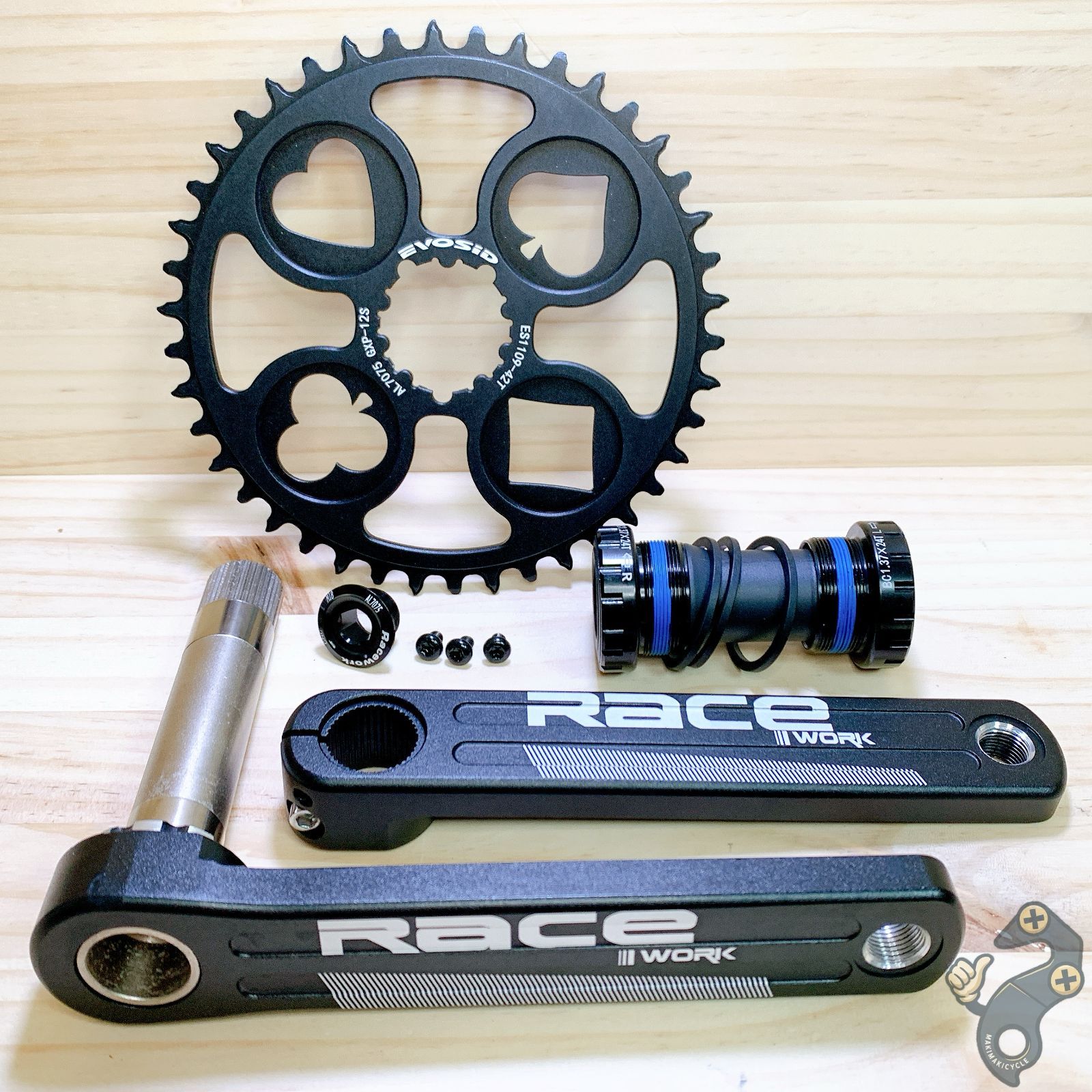 RACEWORK クランクセット 42T 170mm 7075アルミ CNC 軽量 中空クランク BB付属 24mmスピンドル ロード ミニベロ クロス対応 シングル化 フロントシングル ナローワイド シマノ互換 ダイレクトマウント トランプ柄