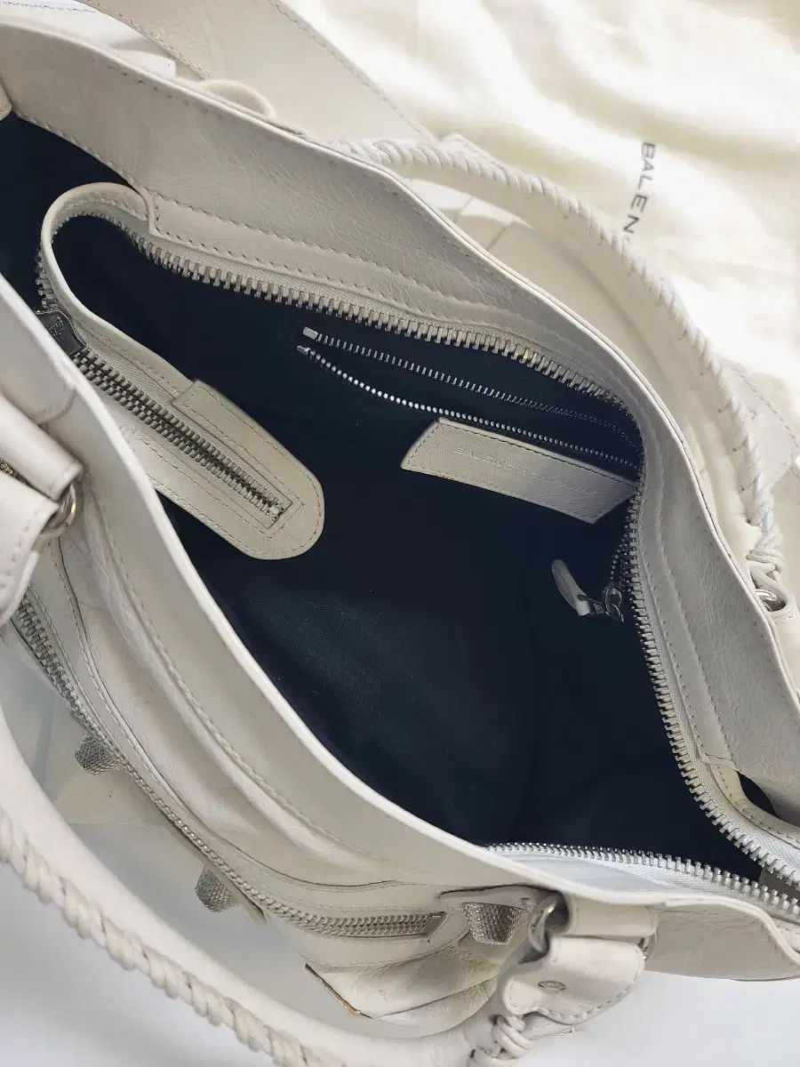 バレンシアガ モーターサイクルバッグ