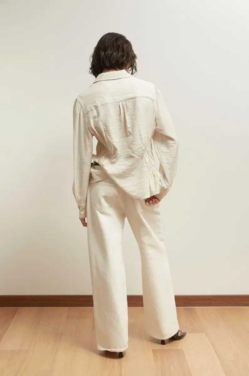 シャーリング ブラウス