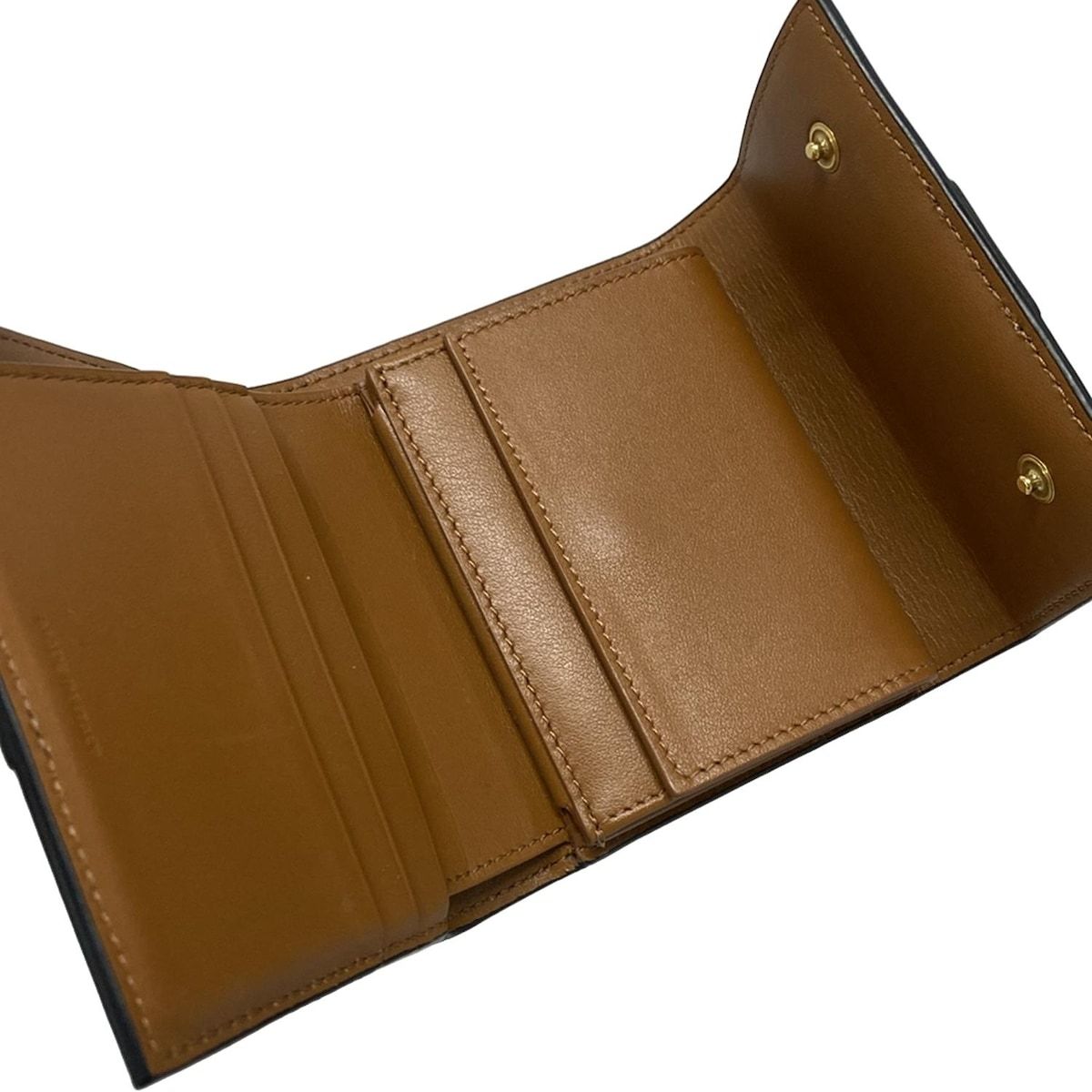 トリオンフ スモール