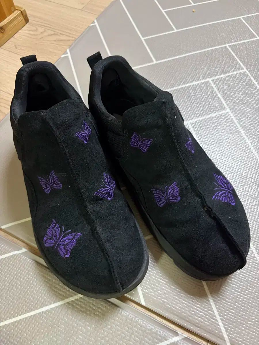 リーボック ニードルズ ビートニック 首