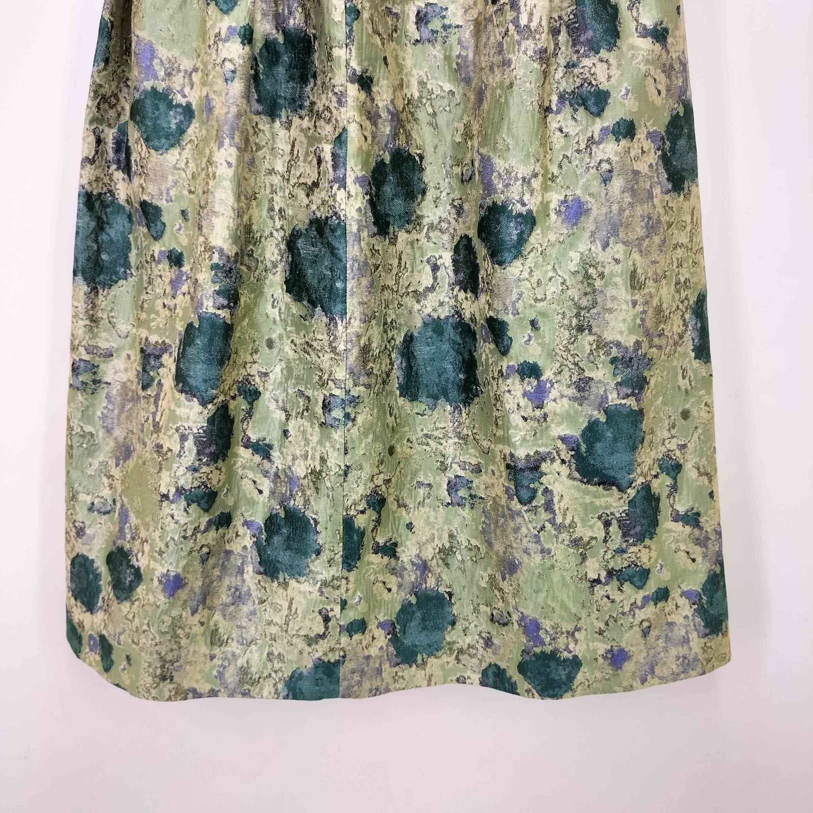 チンツフラワージャカード タックボリュームスカート