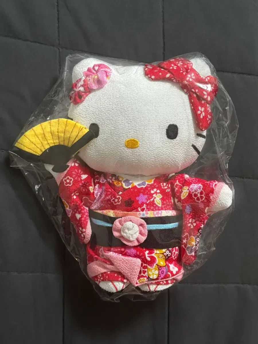 秀和 ハローキティ 着物 ぬいぐるみ sanrio ハローキティ ぬいぐるみ