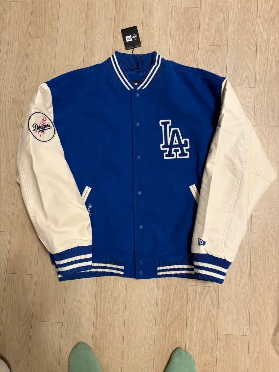 ブライトブルー