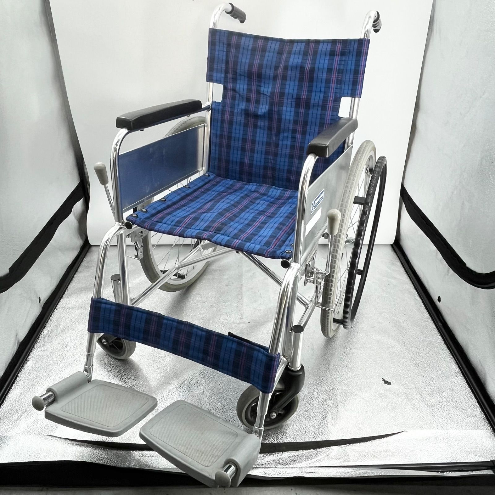 カワムラサイクル 自走式 車いす KA102-40 軽量 アルミ合金7005 フレーム チェック柄ブルー