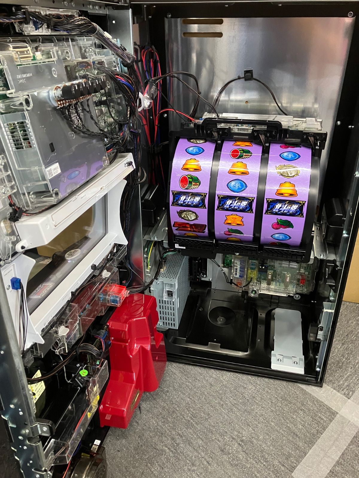 パチスロ実機 スマスロ L 北斗の拳AD 簡易ユニット付 ⭕️送料無料⭕️ スマスロ実機 パチスロ L 北斗の拳AD ラオウパネル 簡易ユニット付