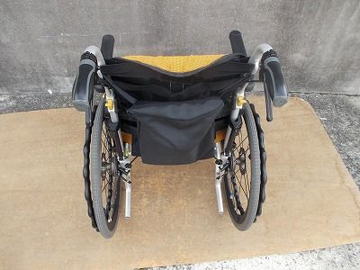 B-40 座面ほつれあり