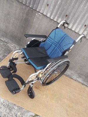 一部地域を除く レッグサポート アルミ自走車いす ウルトラ NA-U2W TS-25-1104-02