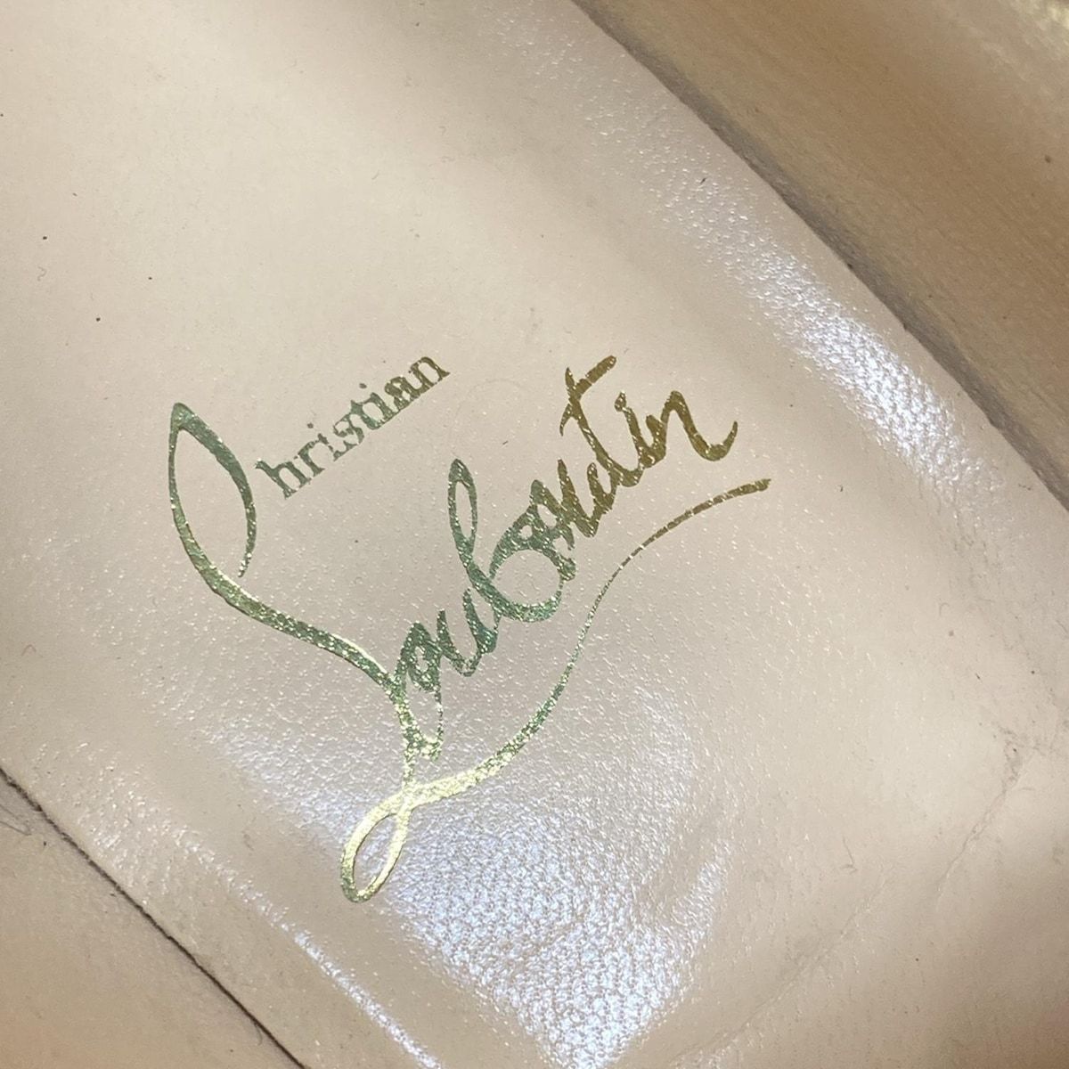 クリスチャンルブタン シューズ