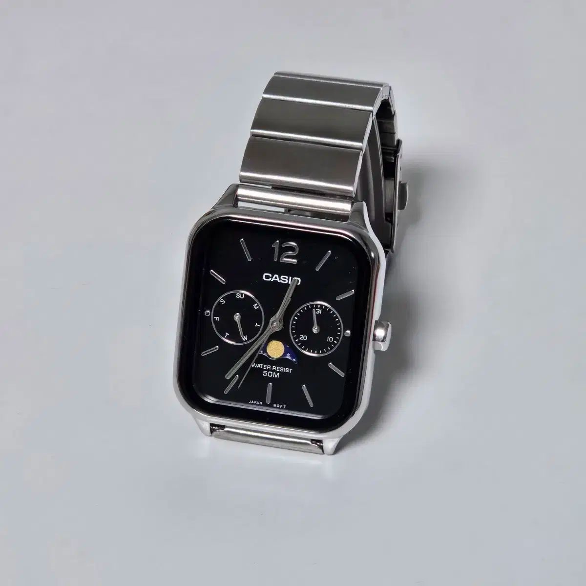 CASIO ムーンフェイズ リストウォッチ