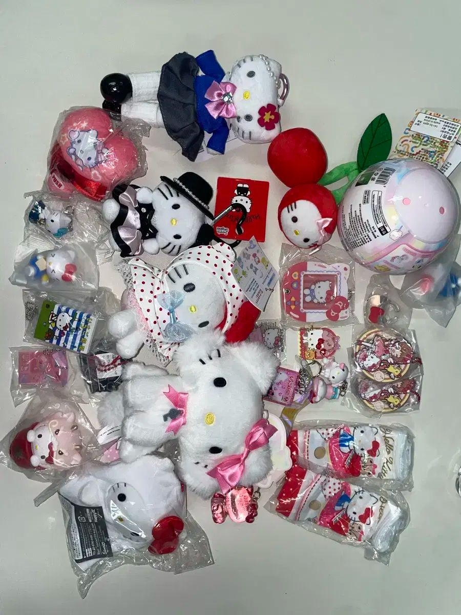 ハローキティ ぬいぐるみ キーホルダー グッズ