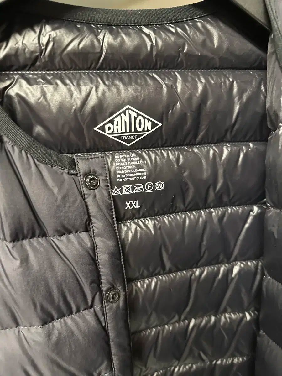 ダントン 軽量ダウン ブラック ゴールデンサイズ XXLサイズ KANDAIZUMI_COM