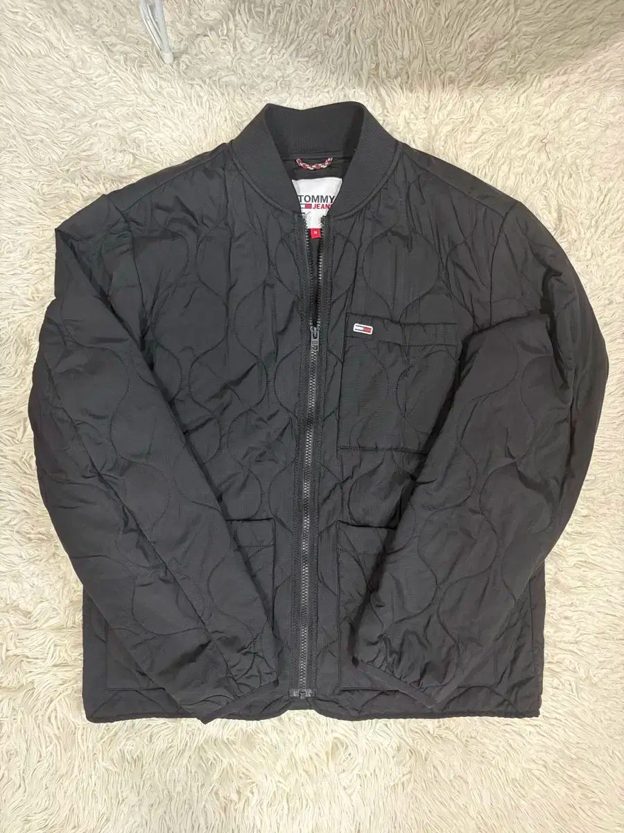 M Tommy Hilfiger トミーヒルフィガー ジーンズ ブラック キルティングジャケット