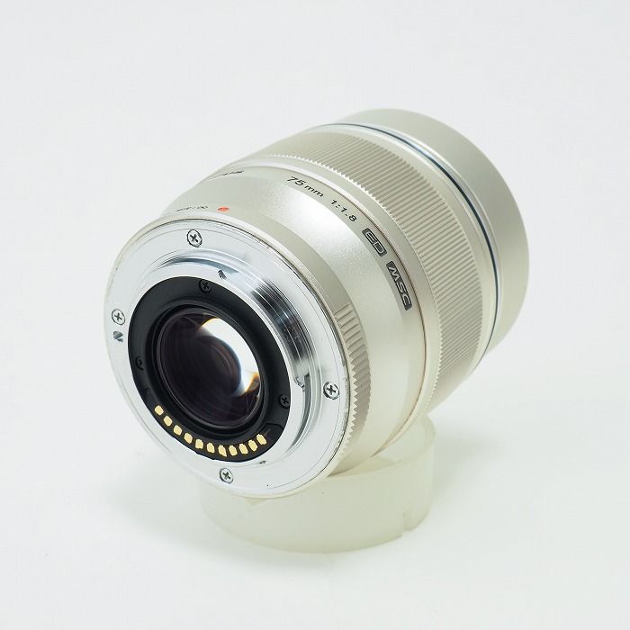  オリンパス OLYMPUS M ズイコーデジタル ED 75 1 8 シルバー その他 カメラ