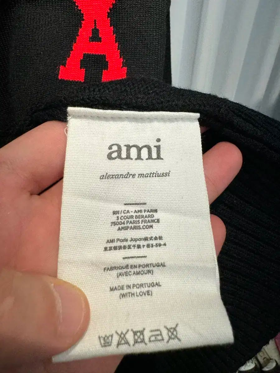 L アミ インタルシア ビックハート タートルネック ニット