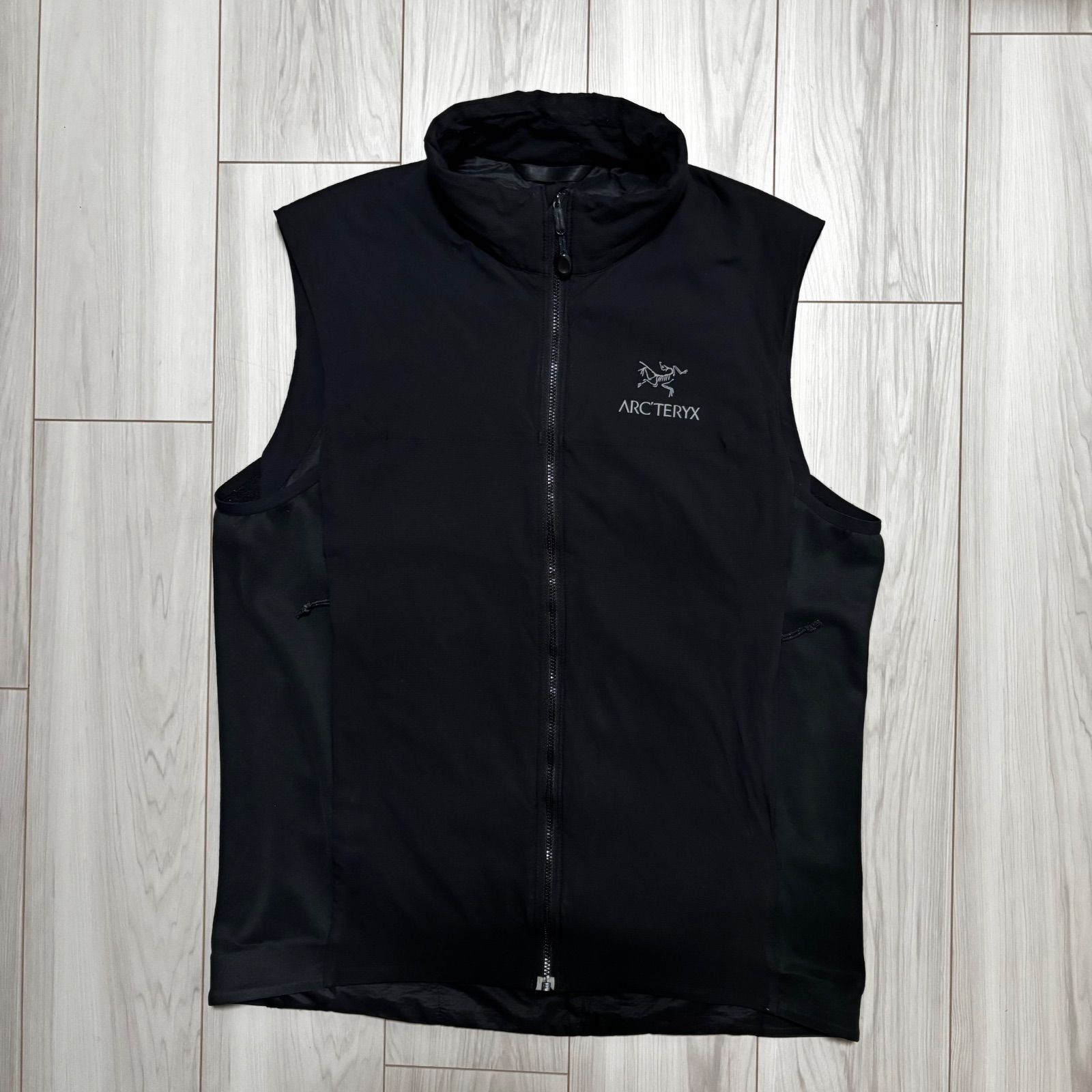 アークテリクス アトムSL メンズS 黒 ブラック ナイロン コアロフト