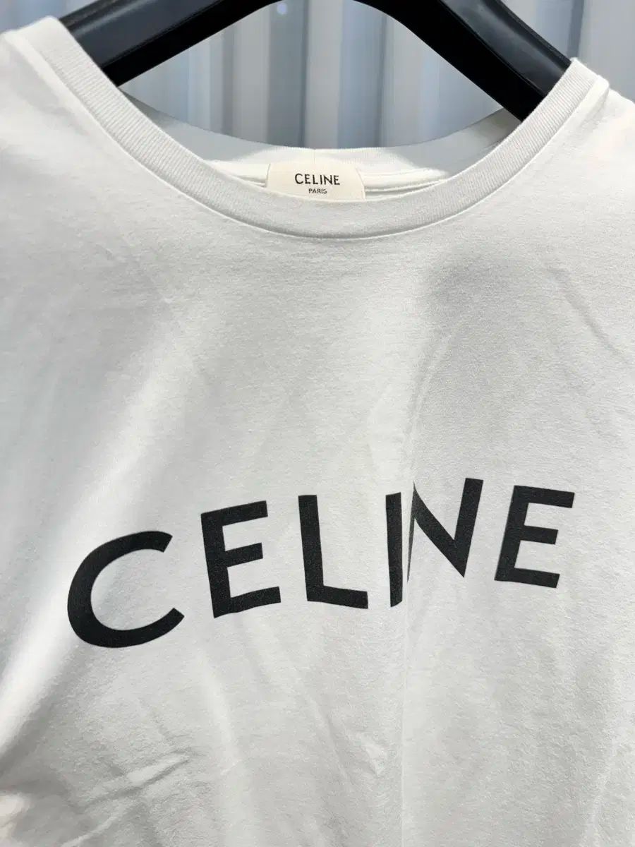 W L Celine セリーヌ ロゴ Classic コットン 半袖Tシャツ 白 WWW_SMP1DAWEKUDUS_SCH_ID