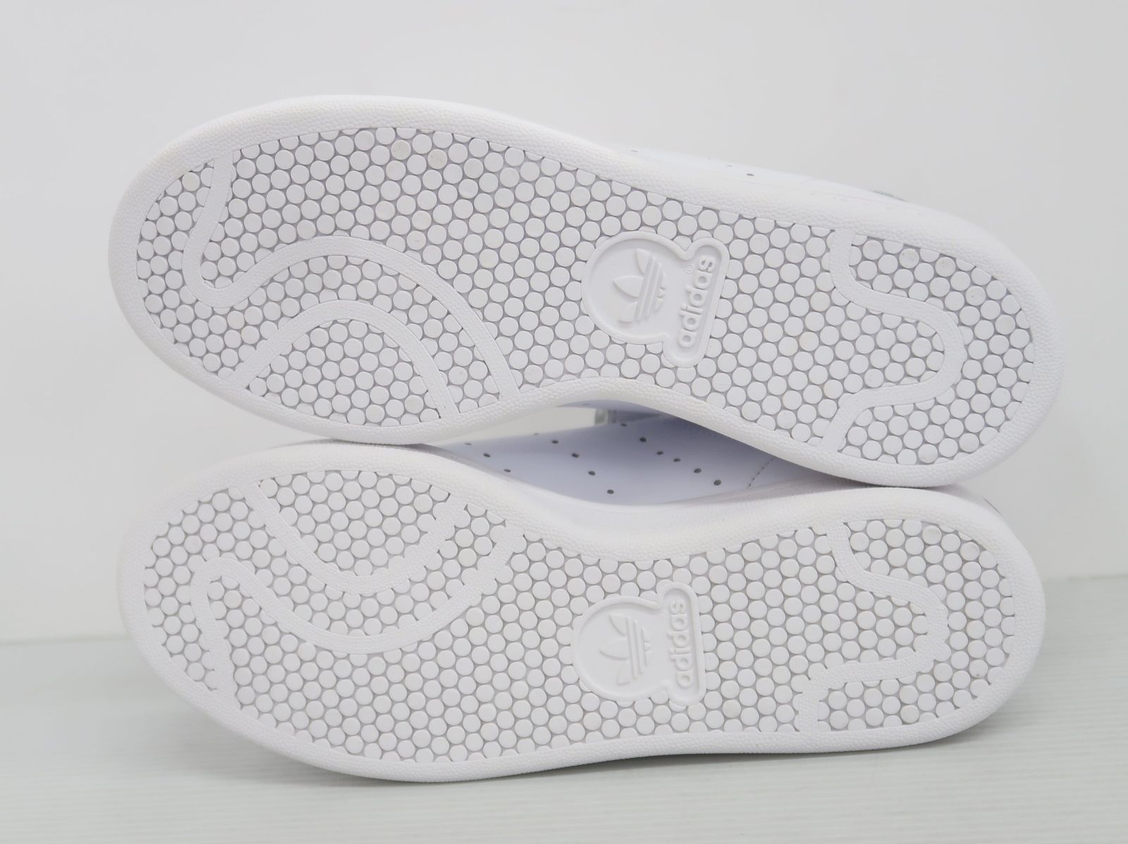 adidas アディダス