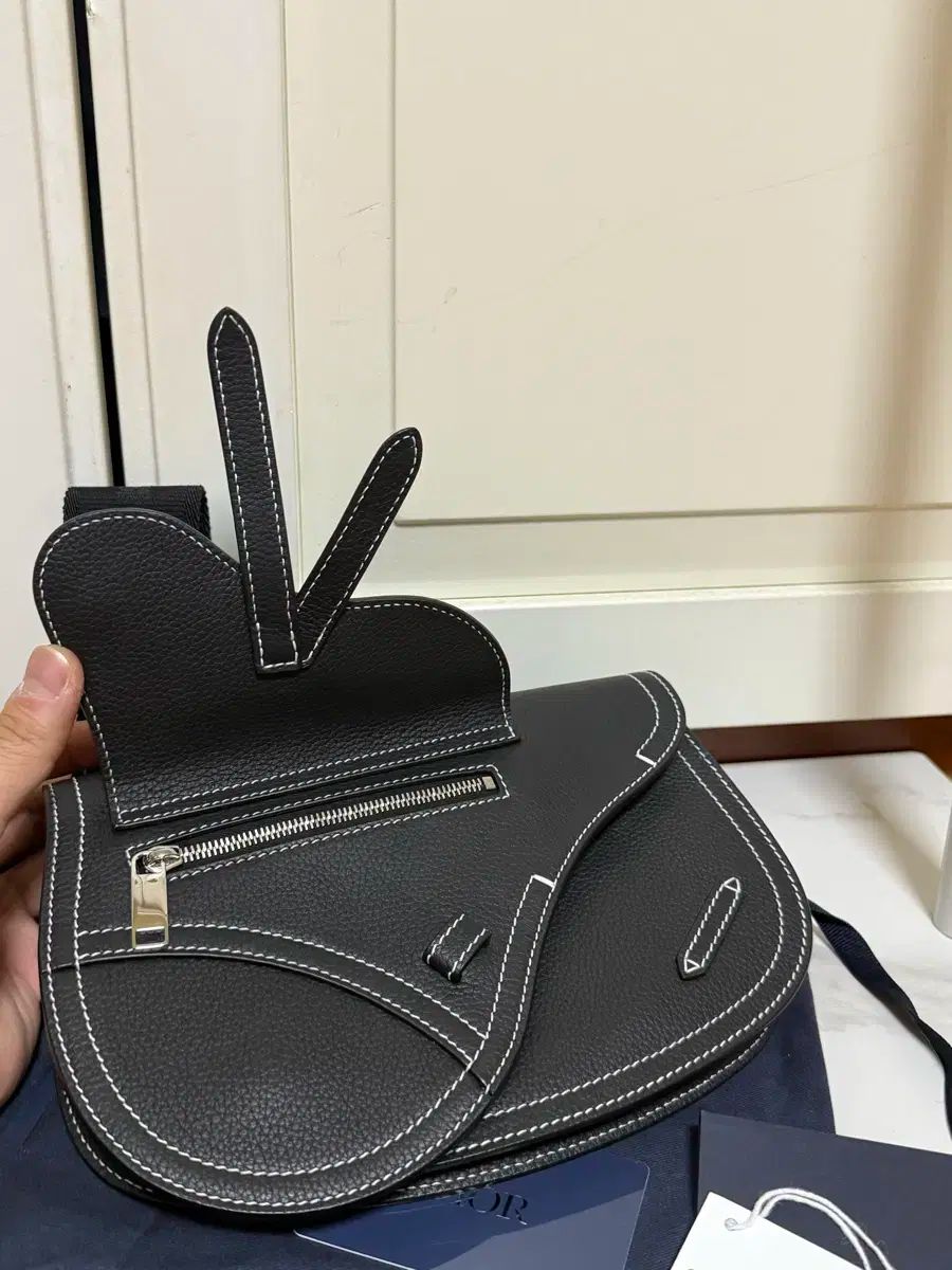 ディオール オブリーク スティッチ サドルバッグ